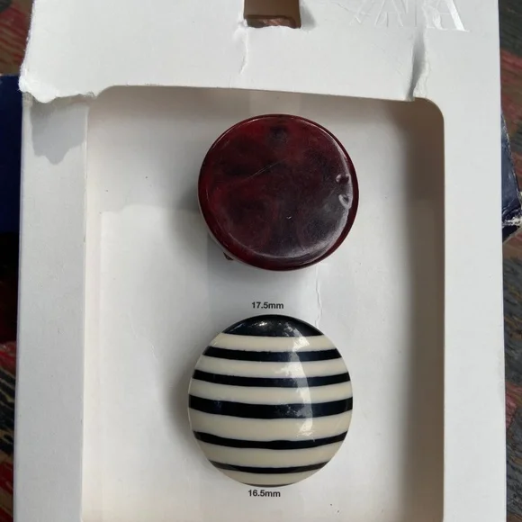 ZARA two pack Resin Rings - Picture 5 of 6